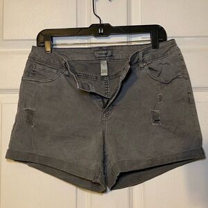 Refuge Shorts Size 12